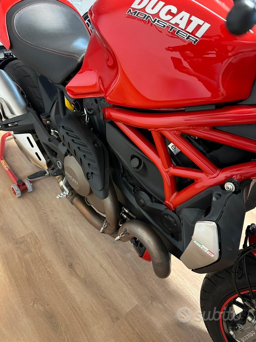 Ducati Monster 1200