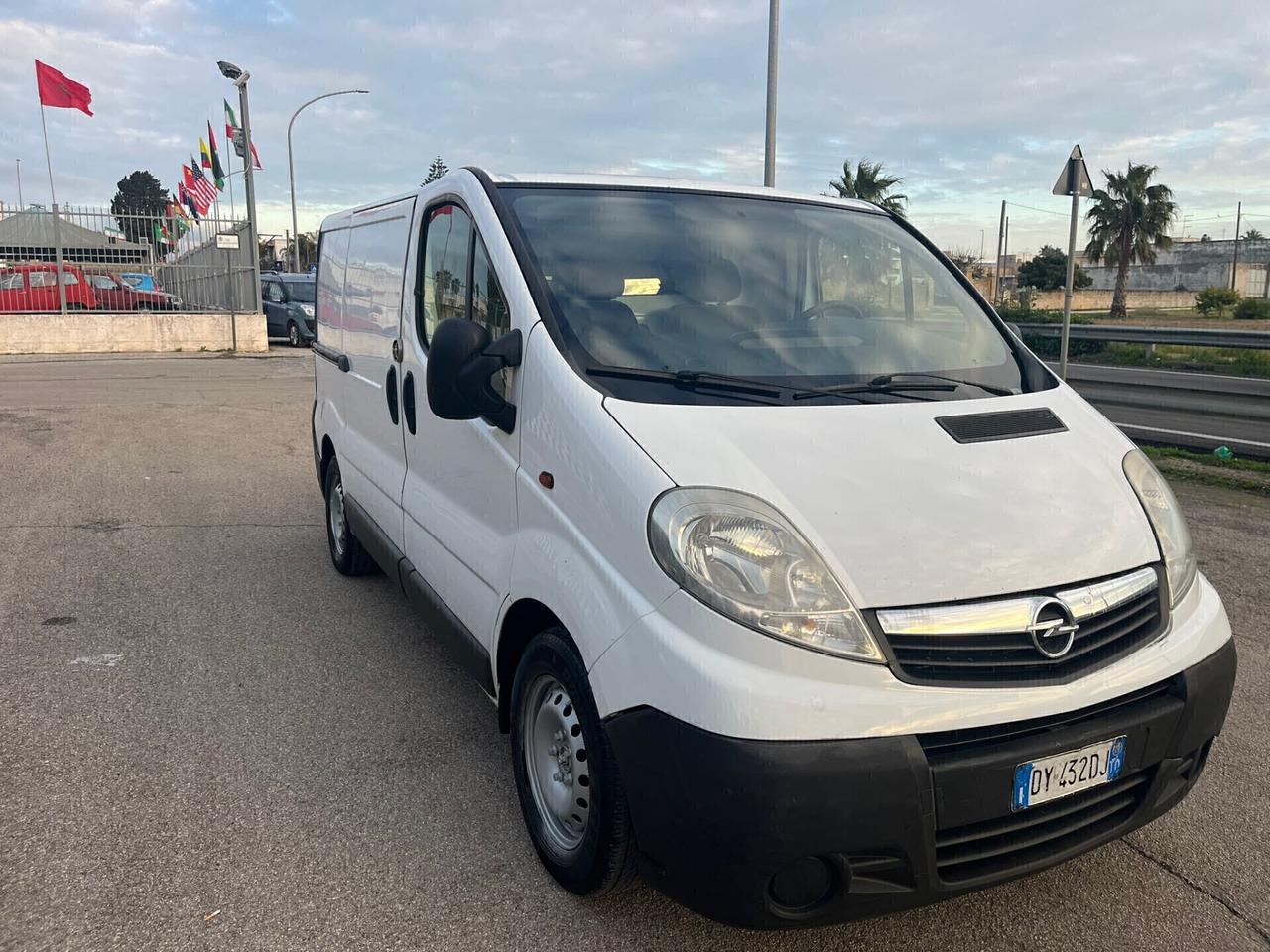 Opel Vivaro 2000 cdti - 2009
