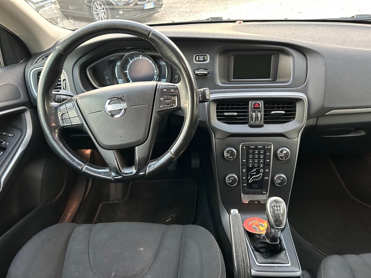 Volvo V40 D2 1.6 Summum