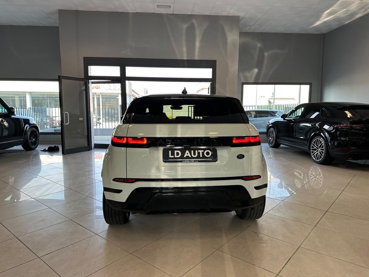 Land Rover Range Evoque 2.0D I4-L.Flw 150CV AWD Aut R-Dynamic HSE