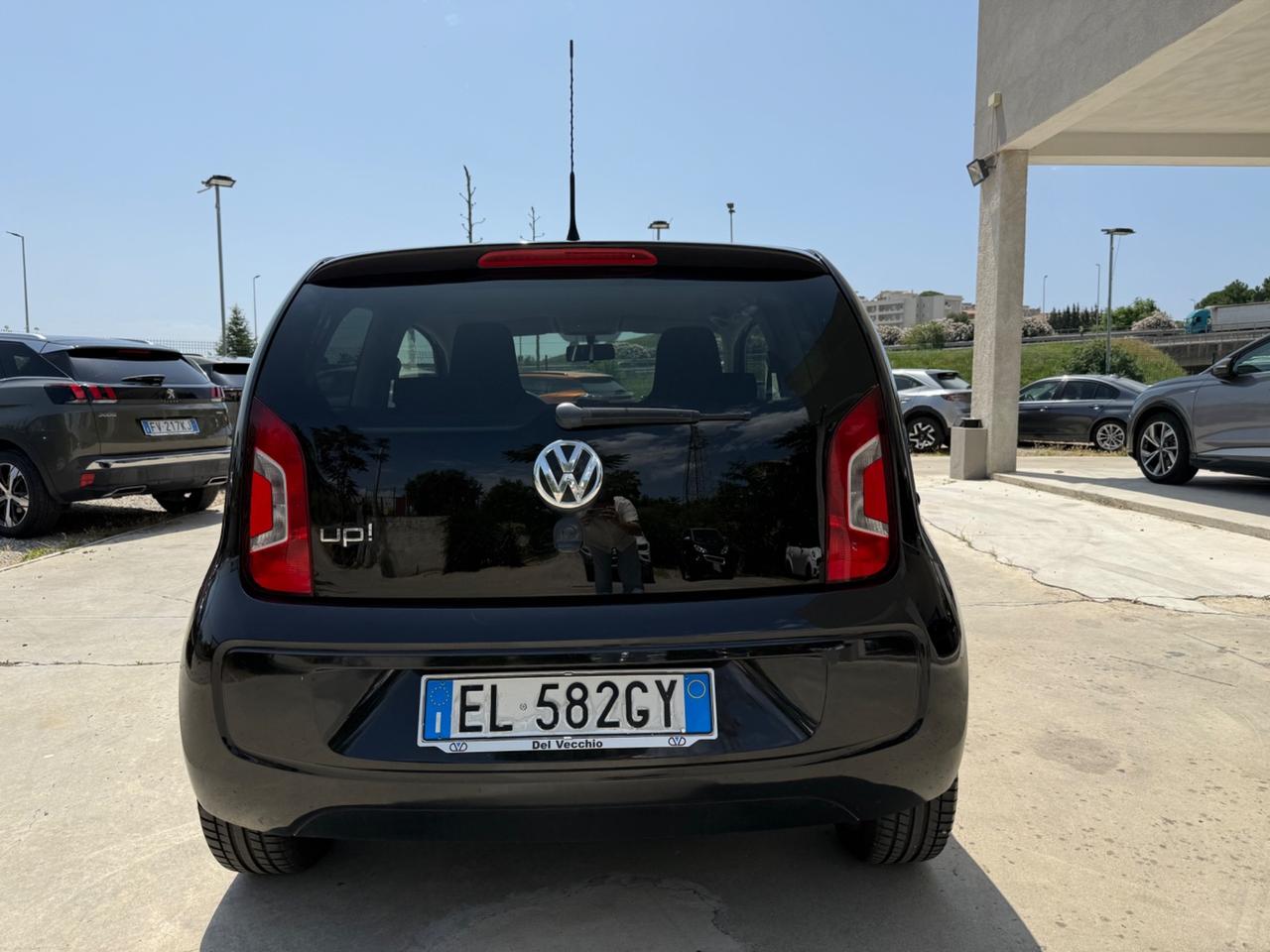 Volkswagen up! 1.0 75 CV 3p. high up!