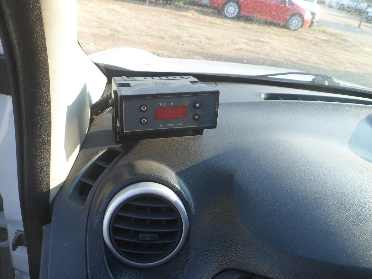 Renault Kangoo furgone frigo coibentato