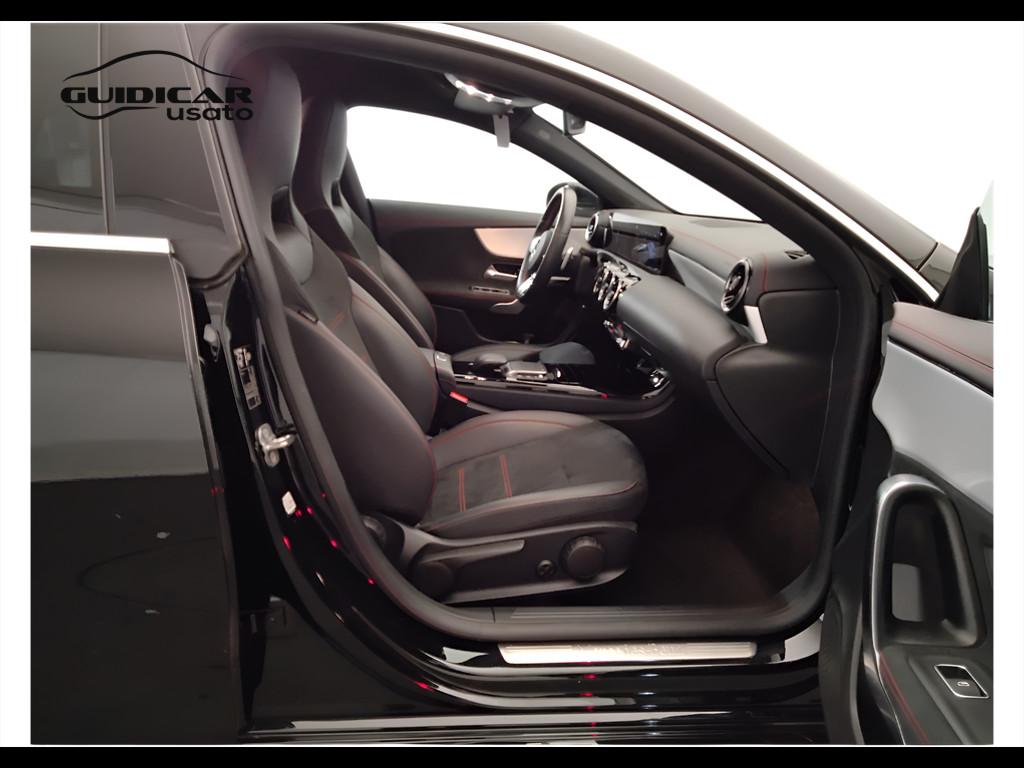 Mercedes-Benz CLA Sh.Brake - X118 - CLA Shooting Brake 200 d Premium 4mati