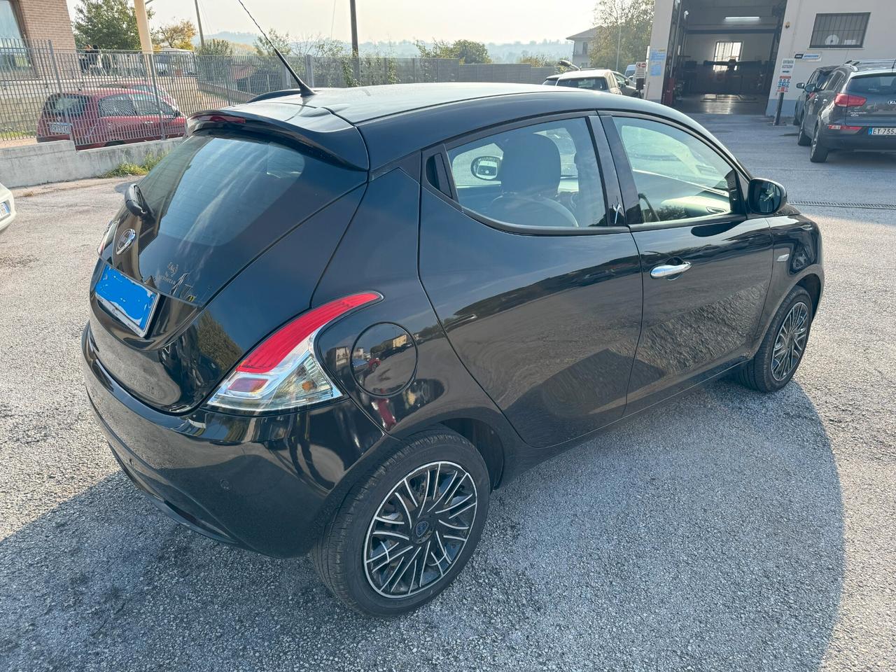 Lancia Ypsilon 1.3 MJT 16V 80 CV 5 porte S&S Gold