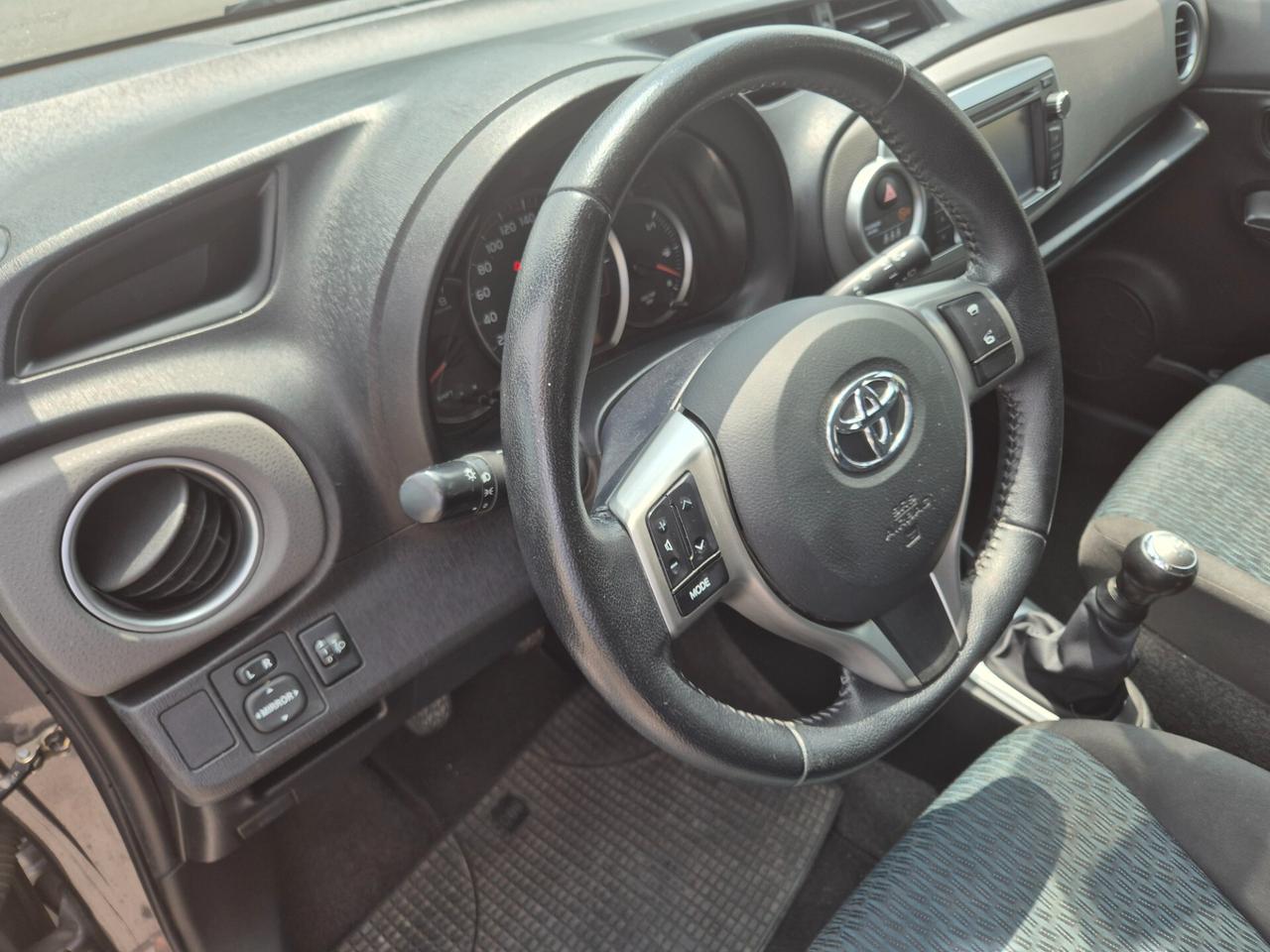 Toyota Yaris 1.0 5 porte Lounge BELLISSIMA