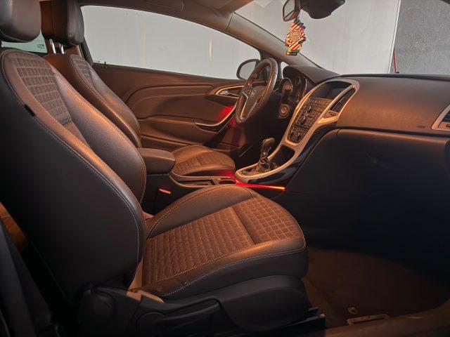 OPEL Astra GTC 1.6 Turbo 180CV 3 porte Cosmo S