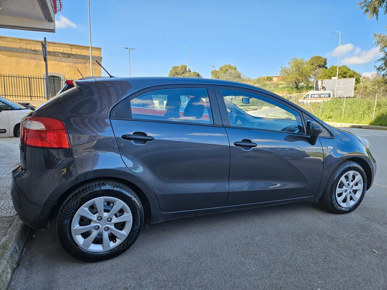 Kia Rio 1.1 Crdi 55kw 75cv diesel