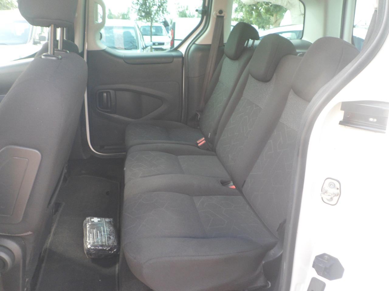 Peugeot Partner 4x4 5 posti autovettura