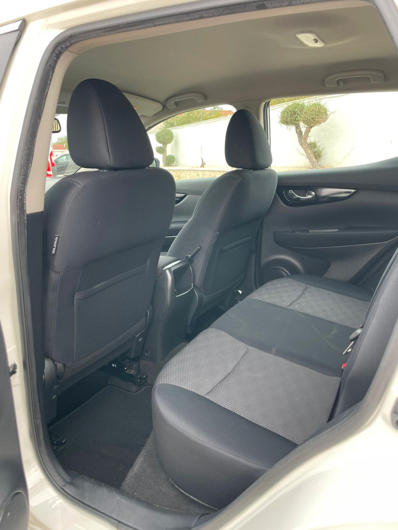 Nissan Qashqai 1.5 dCi Visia