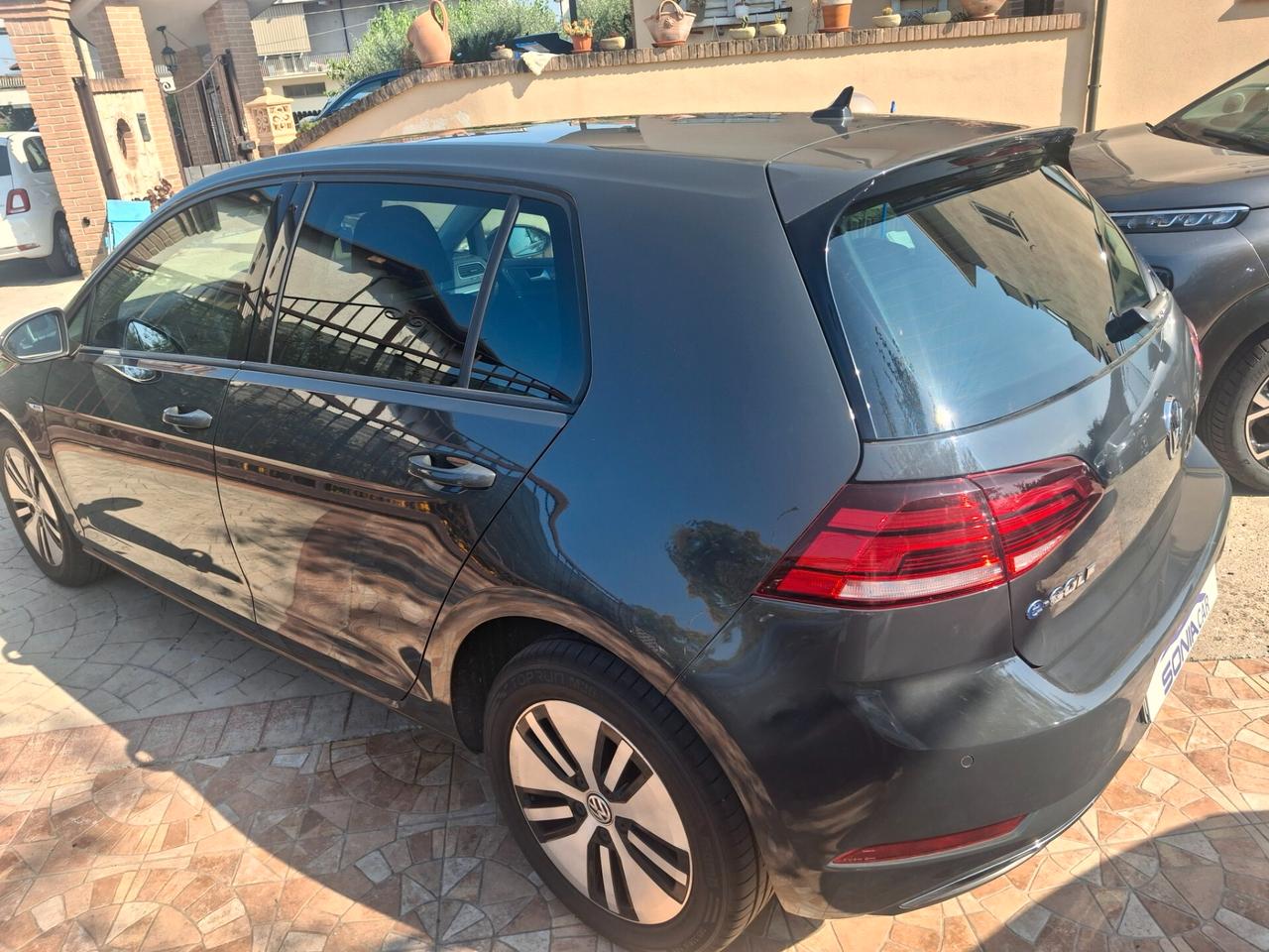 Volkswagen Golf e-Golf 136 CV elettrica