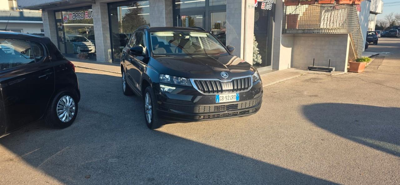 Skoda Karoq 1.6 Diesel Cambio Automatico Neopatentati