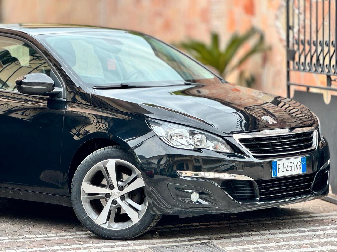 Peugeot 308 BlueHDi 120 S&S SW Allure
