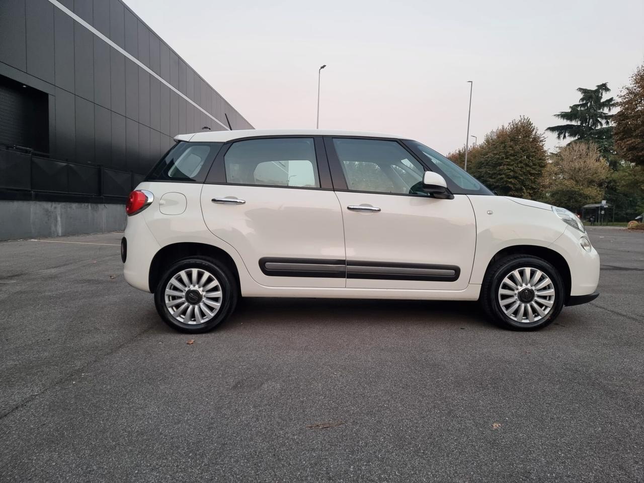 Fiat 500L 0.9 TwinAir Turbo Natural Power Lounge