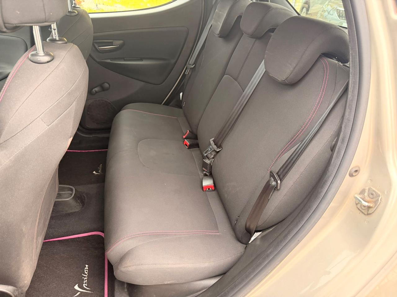 Lancia Ypsilon 1.2 69 CV 5 porte Platinum