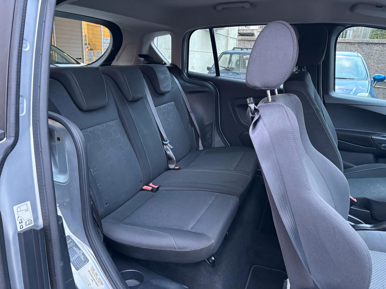 Ford B-Max 1.4 90 CV GPL BOMBOLA NUOVA