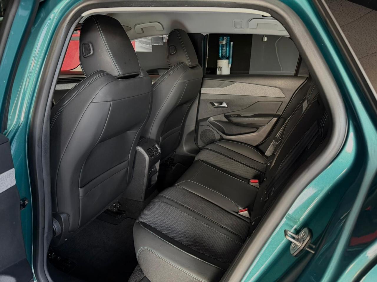 Peugeot 308 BlueHDi 130 S&S SW Allure Pack