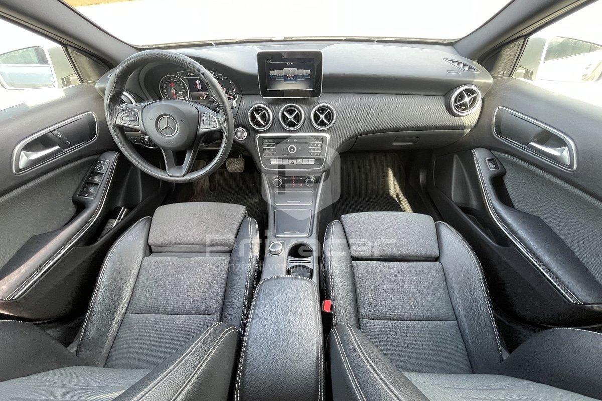 MERCEDES A 160 d Automatic Business