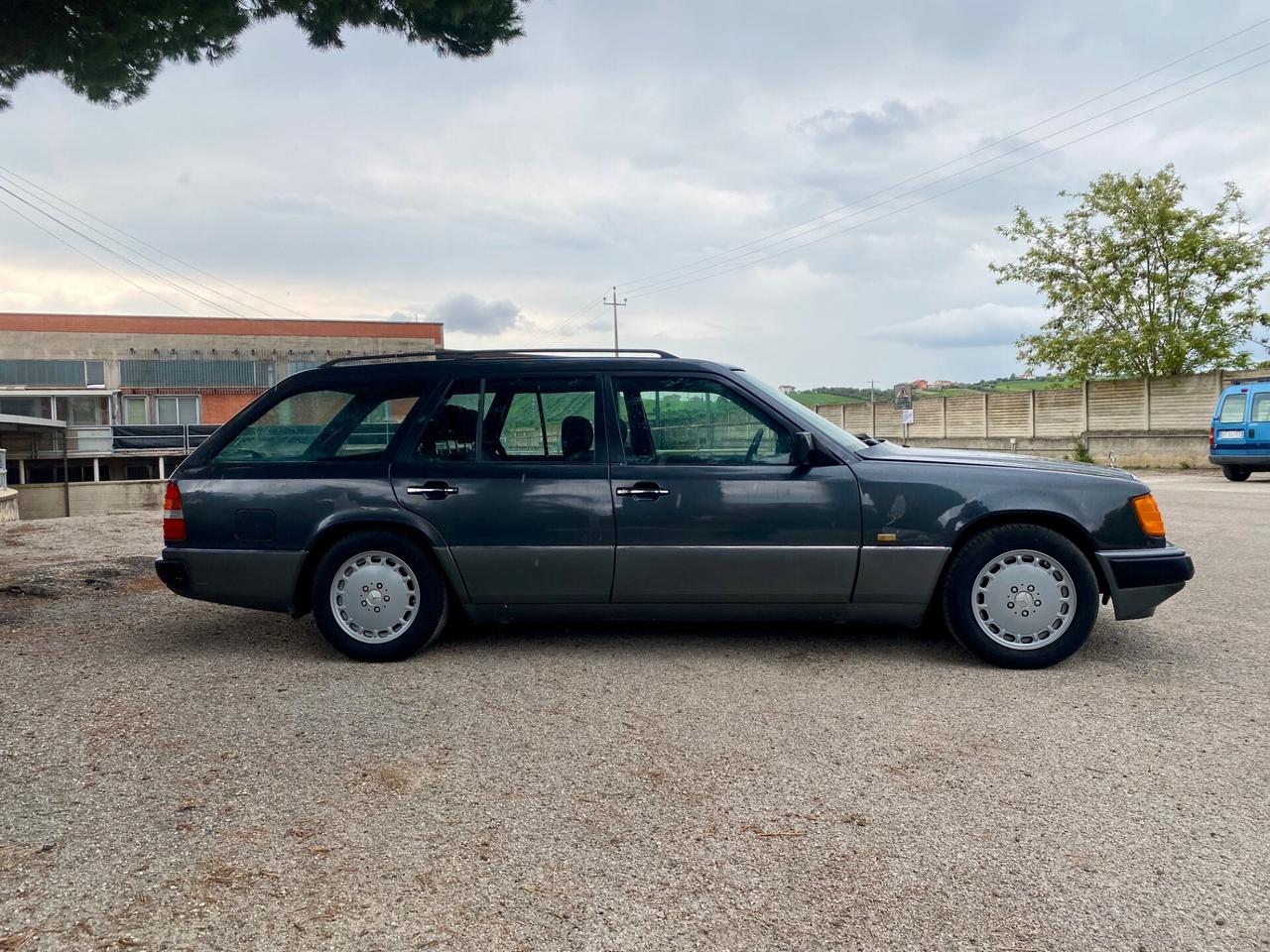 Mercedes-benz E 200 MERCEDES E 200 W124 TE