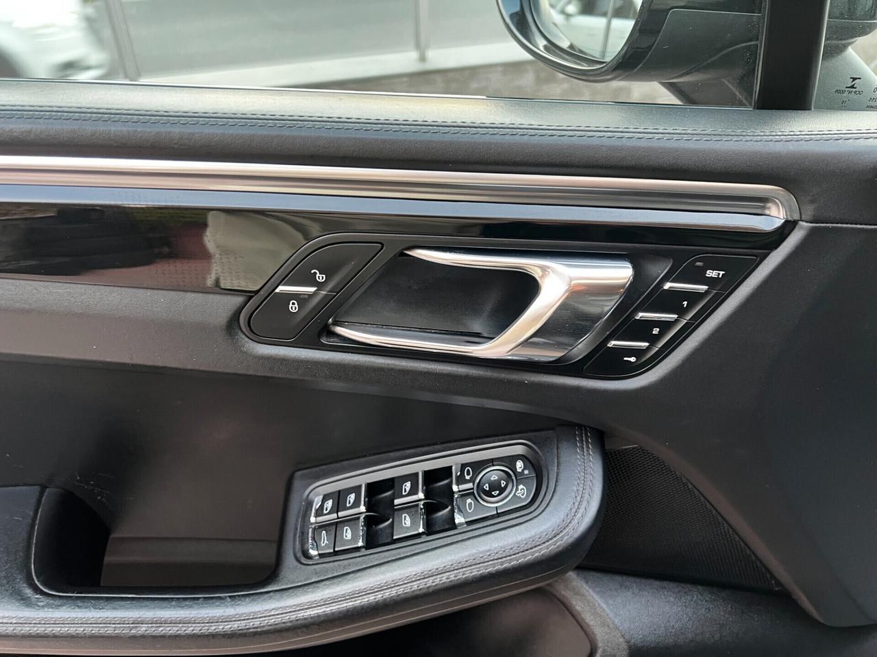 Porsche Macan 3.0 S Diesel- TETTO-TOTAL BLACK-FULL