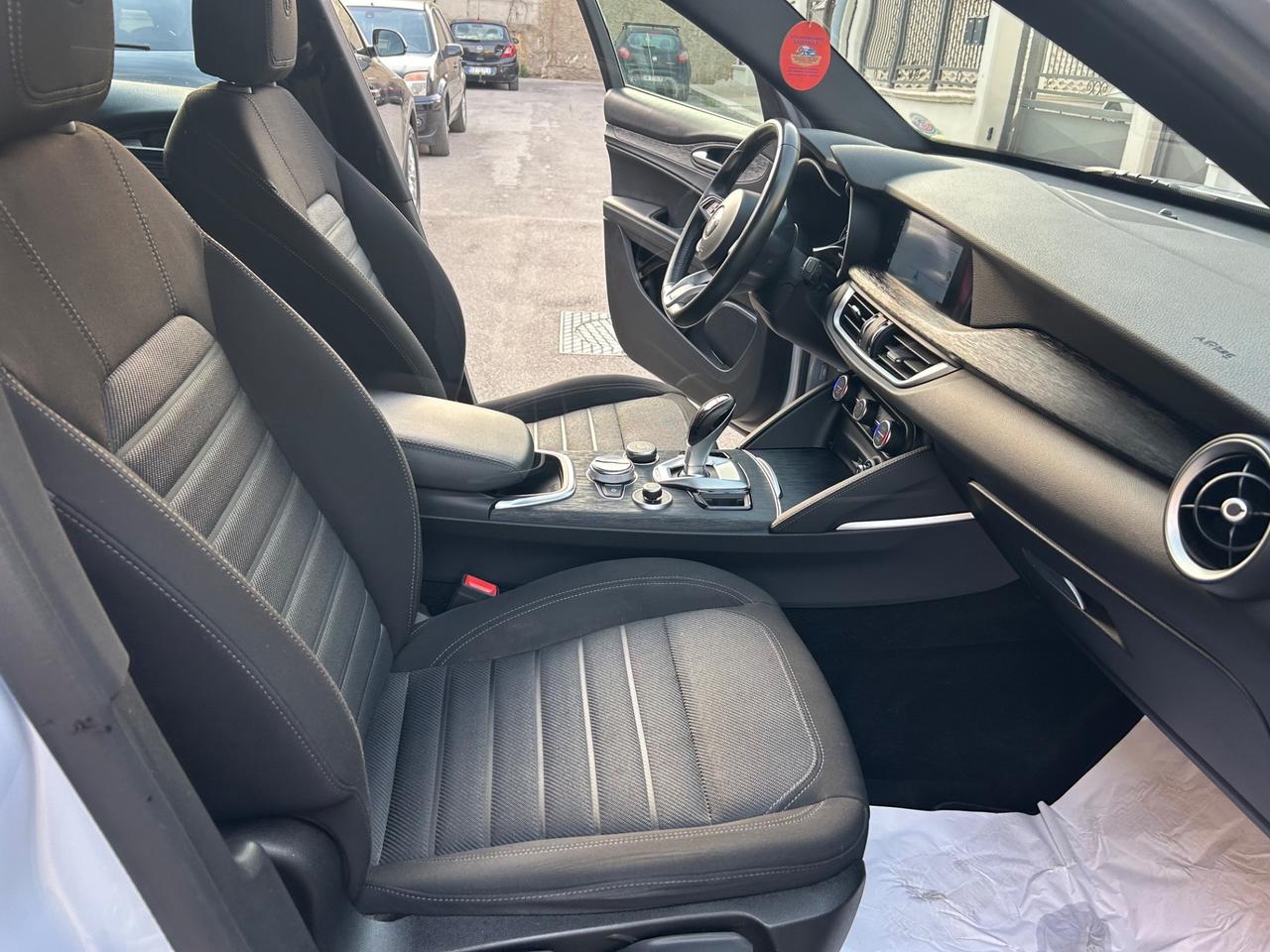 Alfa Romeo Stelvio 2.2 Turbodiesel 190 CV AT8 Q4 Executive