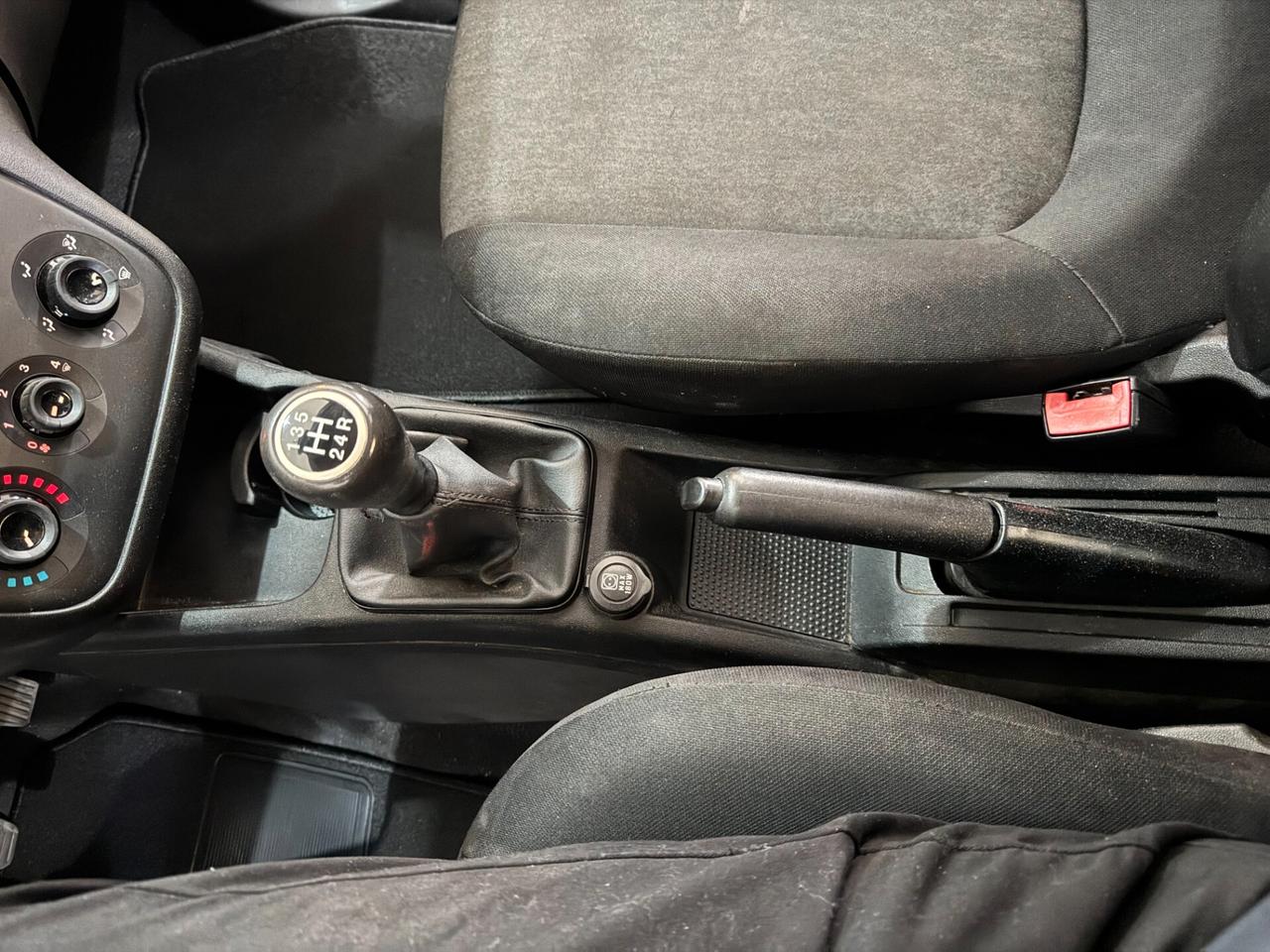 Fiat Punto 1.3 MJT 75 CV 5 porte Lounge OK NEOPATENTATI