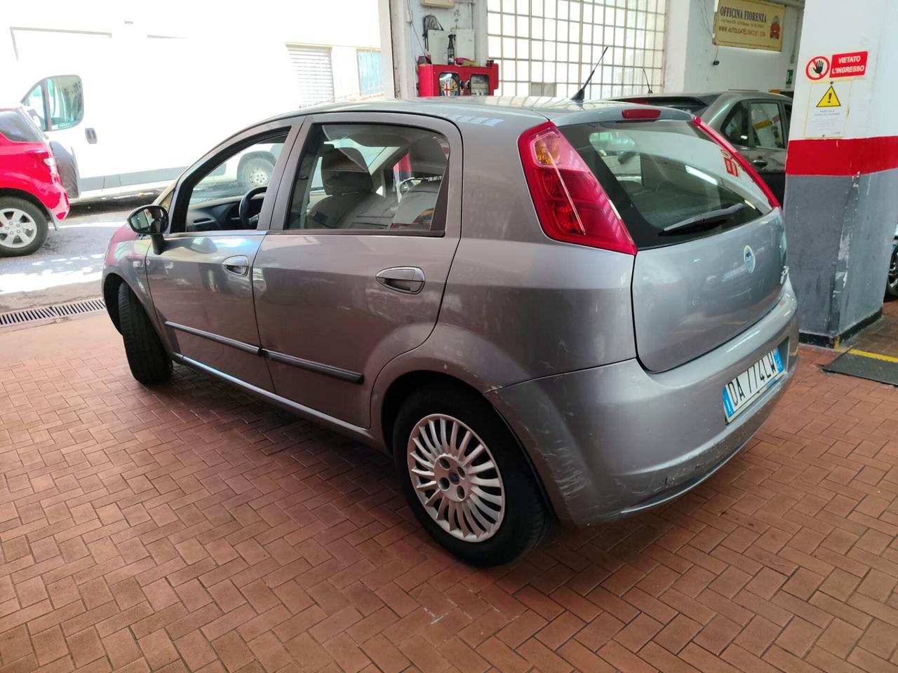 Fiat Grande Punto 1.3 MJT 75 CV 5 porte Dynamic