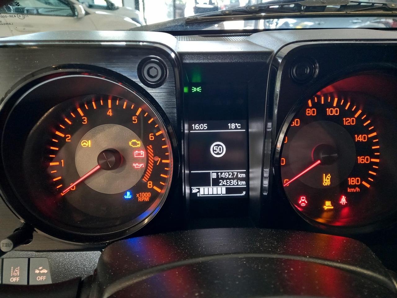 Suzuki Jimny 1.5 5MT PRO (N1)