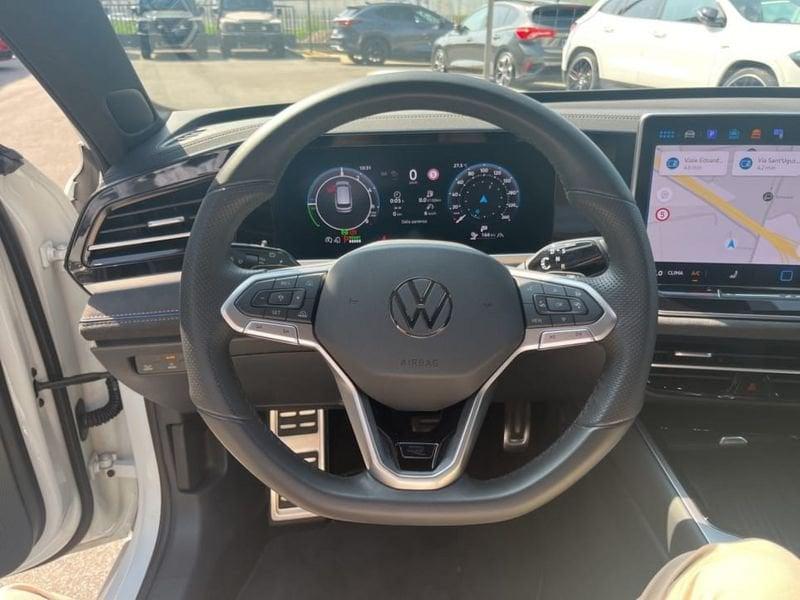 Volkswagen Passat 1.5 TSI EHYBRID R-LINE 272CV DSG