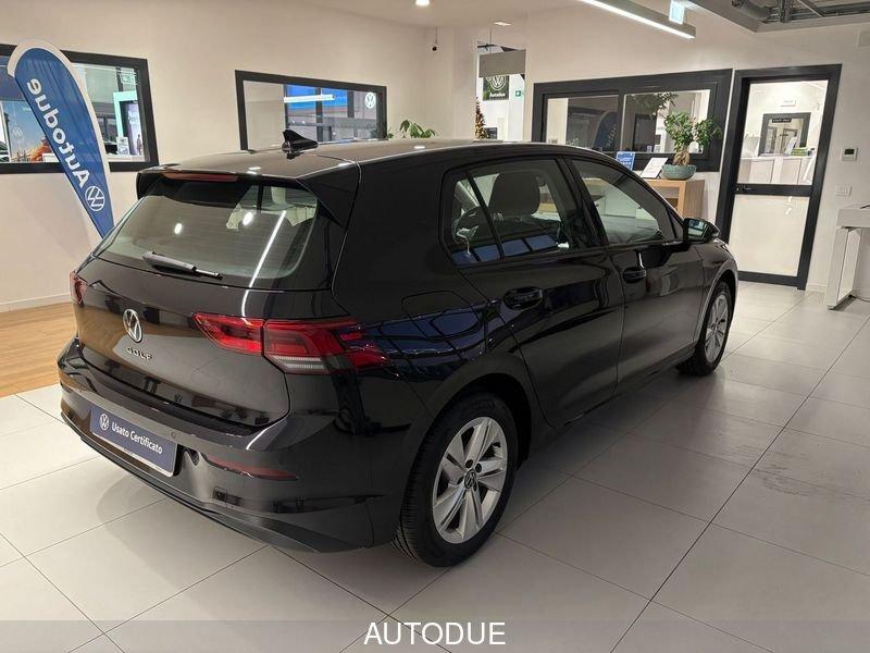 Volkswagen Golf VIII 2020 1.0 tsi evo Life 110cv