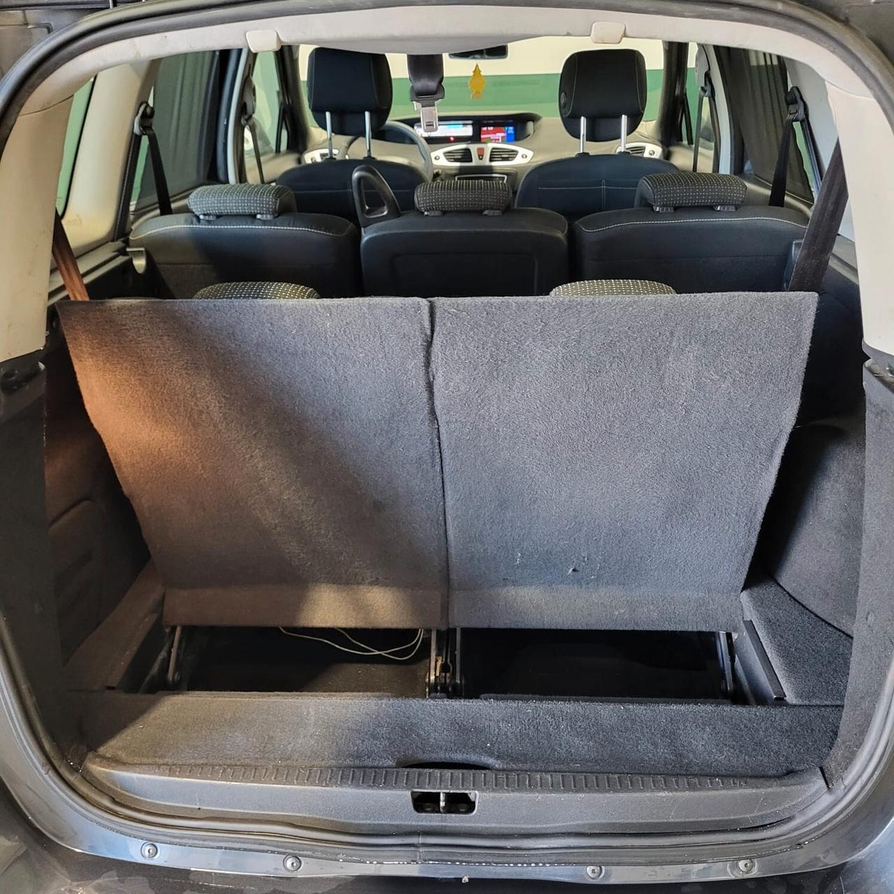 Renault Scenic 1.5 dCi 110cv – 7 Posti – Turbina nuova – Tagliandata