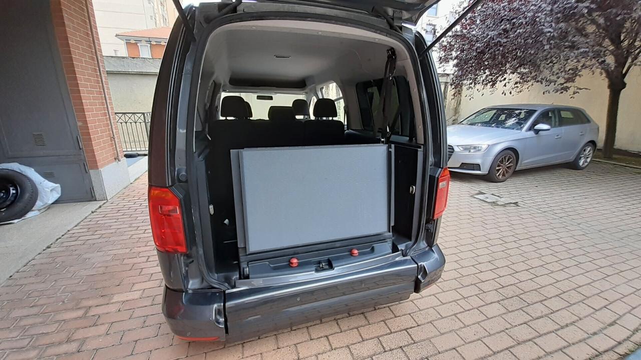 Caddy trasporto disabili pedana DSG AUTO TDI