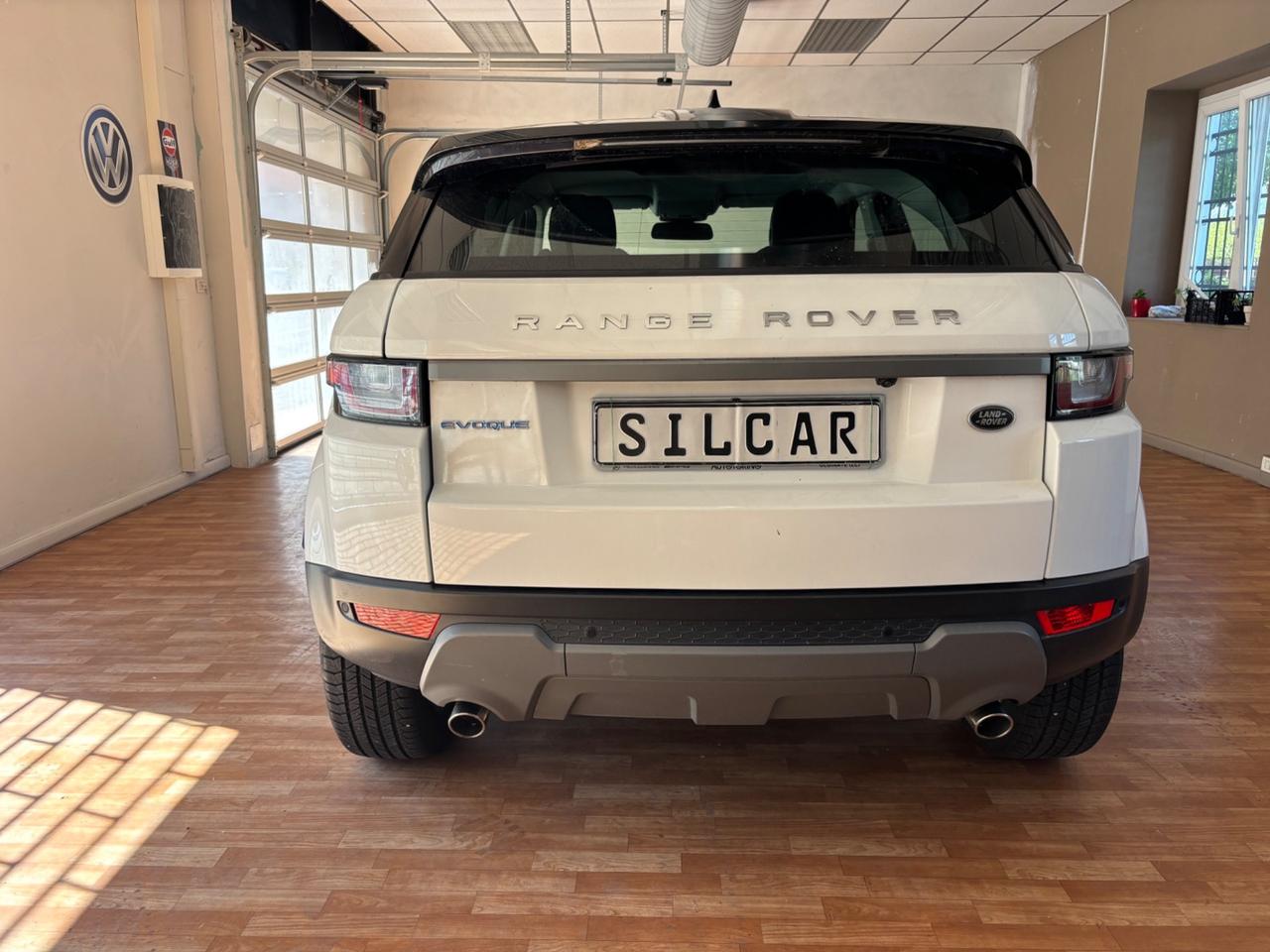 Land Rover Range Evoque 2.0 TD4 150 CV 5p. Pure