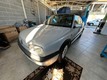 GOLF CABRIO ANNO 1998