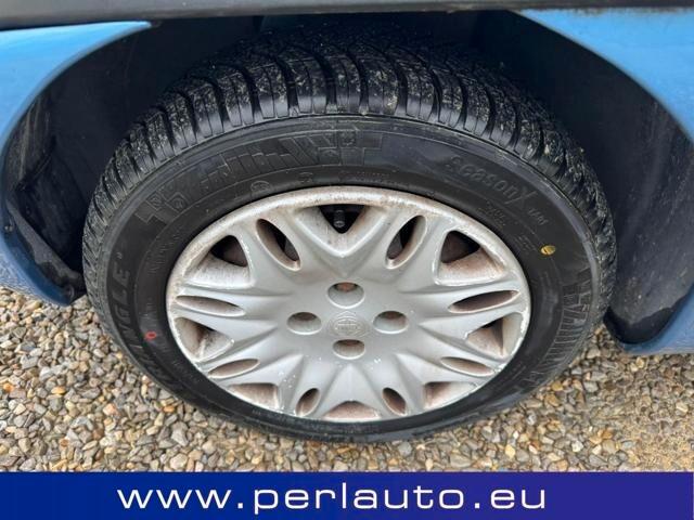 Lancia Y 1.2i 16V cat LS CAMBIO AUTOMATICO