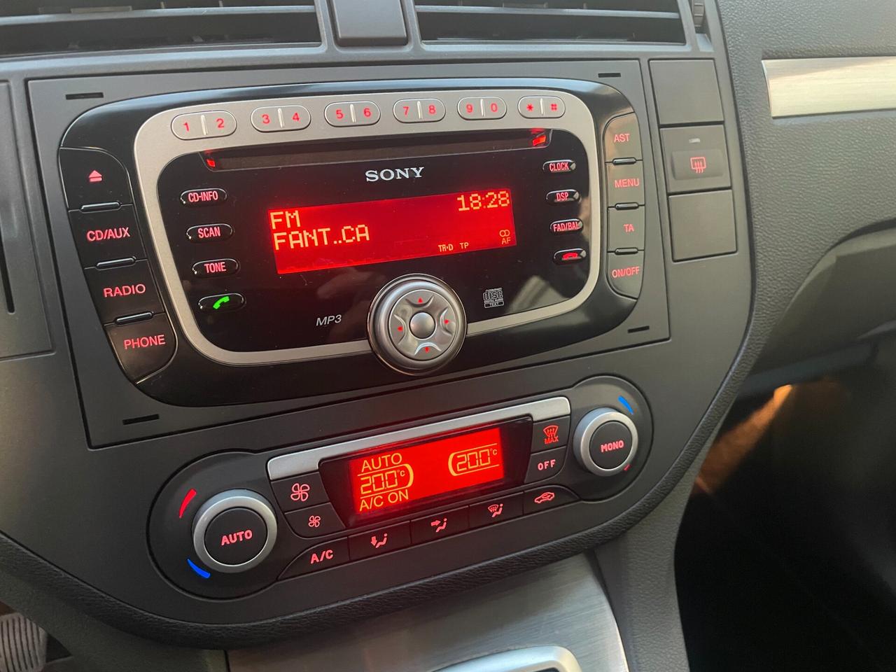 Ford C-Max 1.6 TDCi 90 CV Titanium - unicoprop.