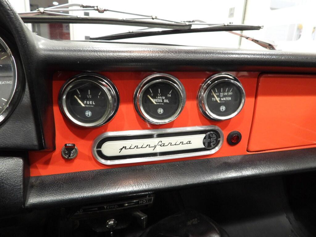 Alfa Romeo Spider 1750 SPIDER VELOCE TIPO 105.62