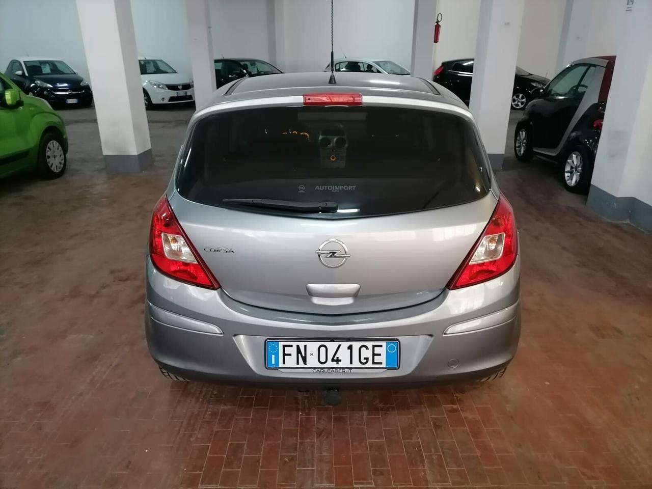 Opel Corsa 1.2 16v 85cv Cosmo Ok Neop.