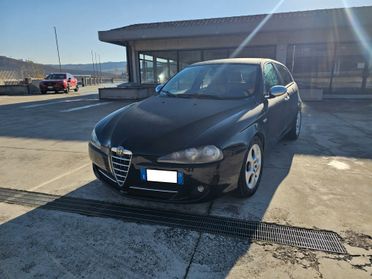 Alfa Romeo 147 1.6 16V TS (105) 5 porte Black Line + GPL