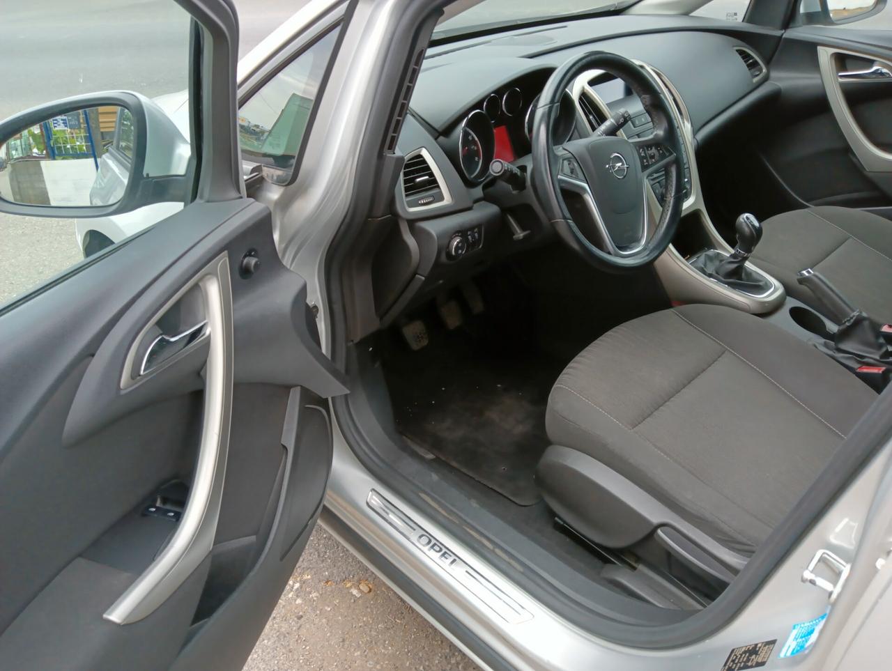 Opel Astra 1.4 100CV 5 porte Elective