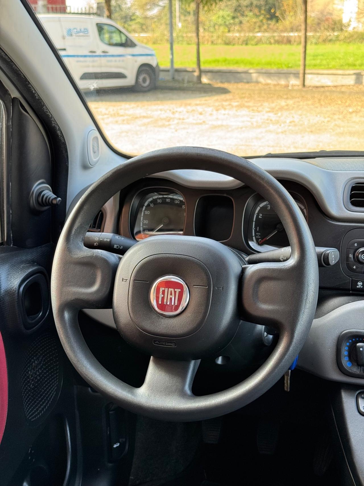 Fiat Panda 0.9 TwinAir Turbo Natural Power si neopatentati