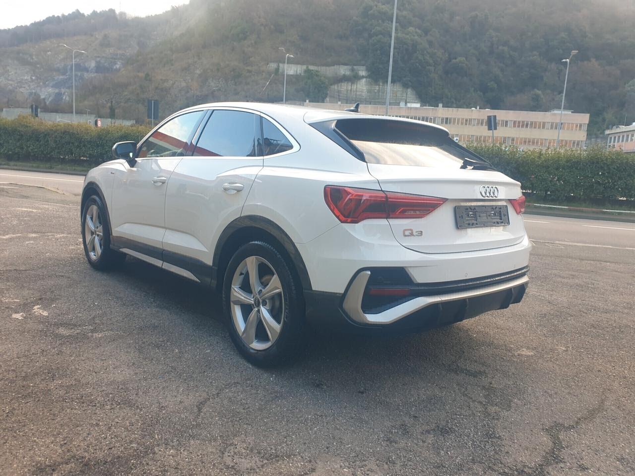 Audi Q3 SPB 35 TFSI S tronic line