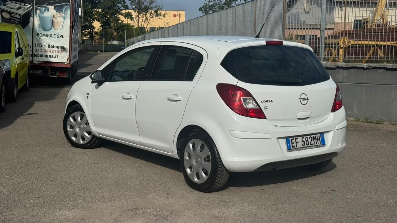 Opel Corsa 1.2 85CV 5 porte GPL-TECH Club