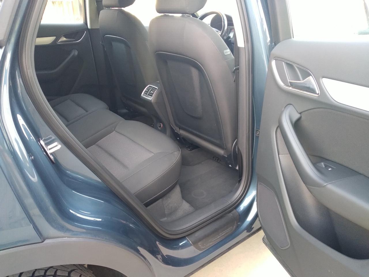 Audi Q3 2.0 TDI 120 CV Sport