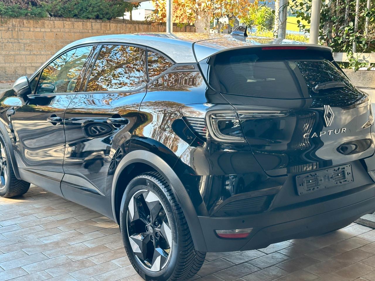 Renault Captur 1.0 TCe – Techno – 03/2025 – 17.500 km – Promo 18.900 €