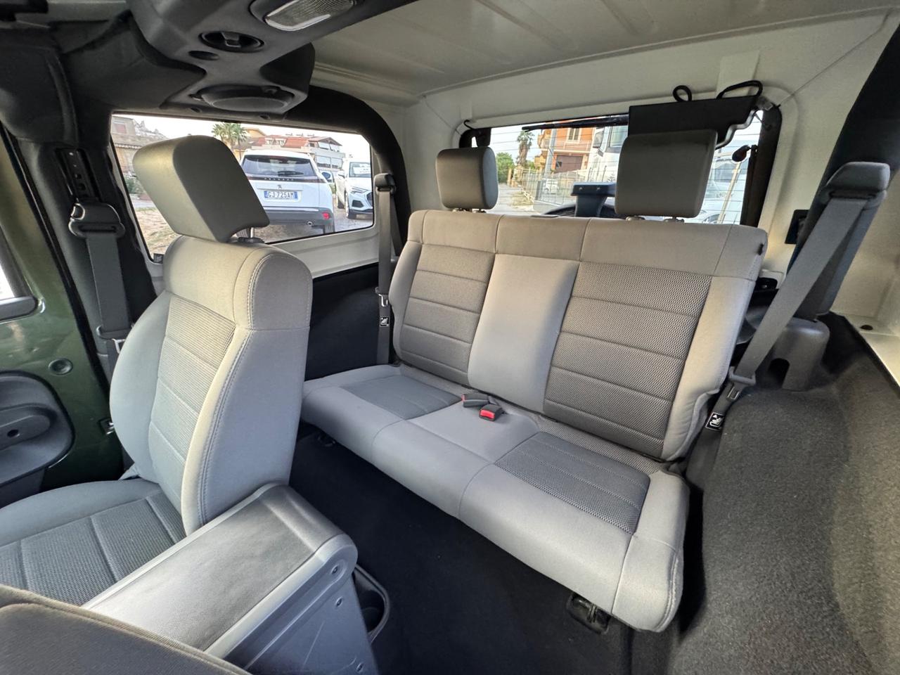 JEEP WRANGLER 2.8 CRD 177 CV SAHARA MANUALE