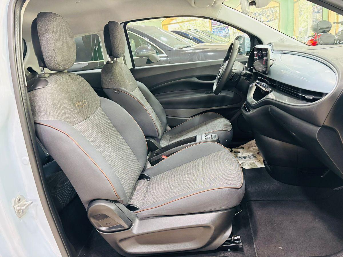 Fiat 500 E 100% elettrica La Prima My'21
