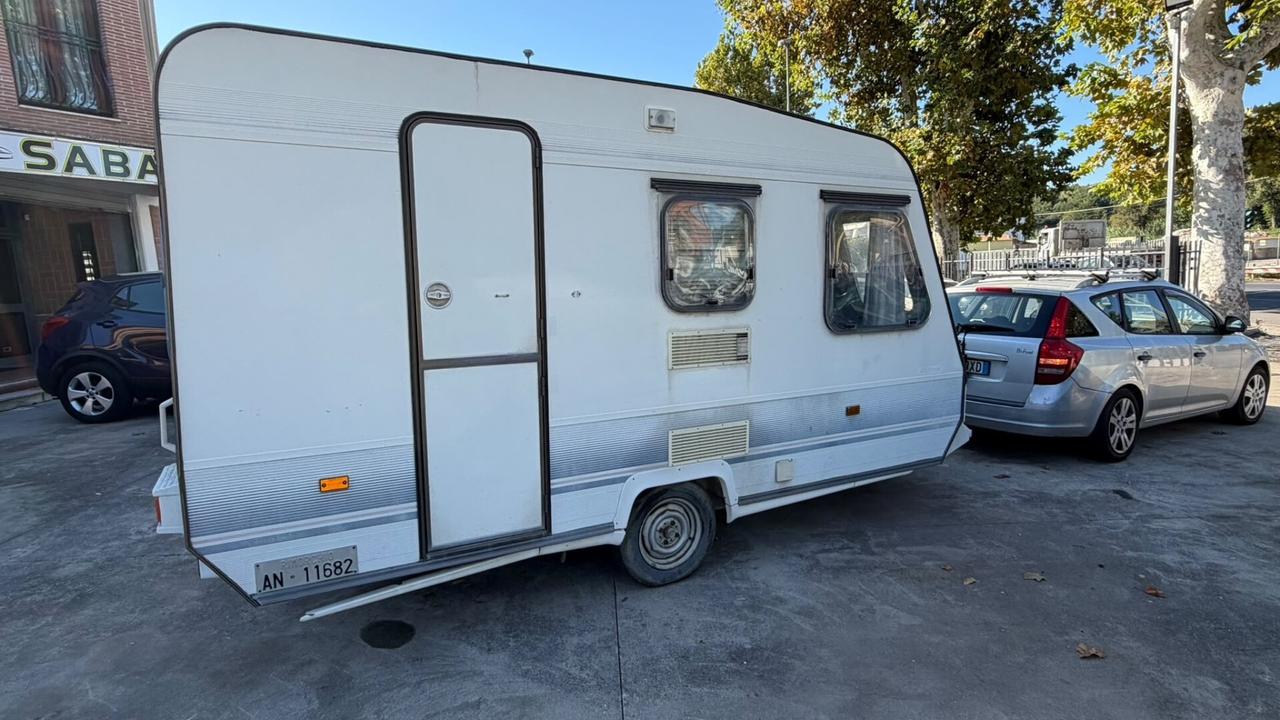 Adria 4052