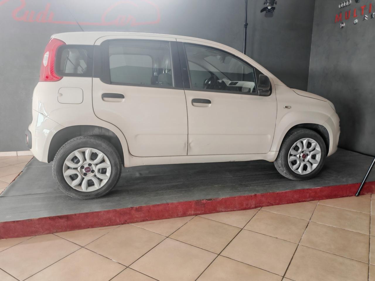 Fiat Panda 0.9 TwinAir Turbo Natural Power Lounge