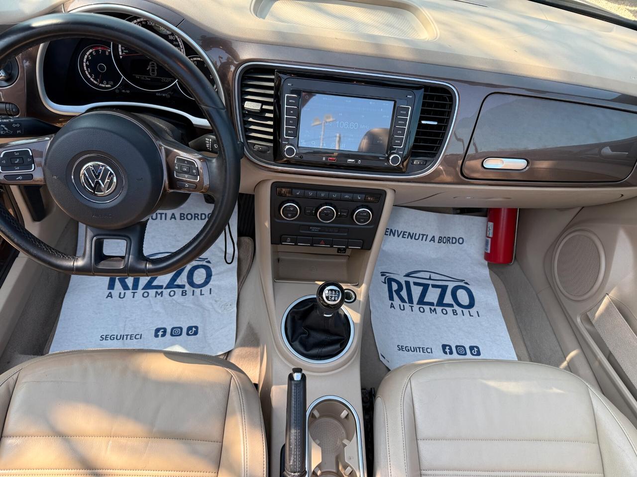VOLKSWAGEN MAGGIOLINO CABRIO 1.2 TSI 105 CV 70S ANNIVERSARY