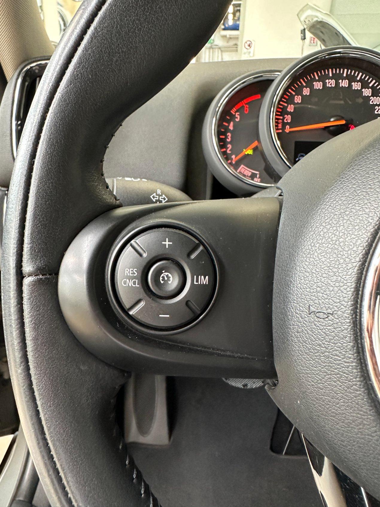 Mini Countryman Cooper D 2.0 Baker Street Auto - LED - 18" - Navi - Carplay